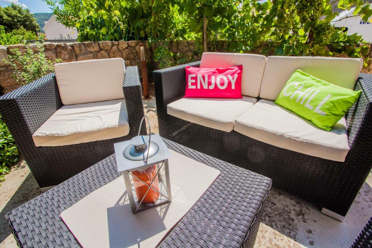 Apartman Madlen Cres Bagian luar foto